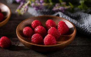 吃树莓的功效和好处 树莓有什么副作用与禁忌