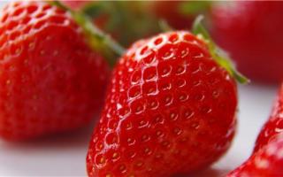 草莓可以怎么吃 草莓的吃法有哪些