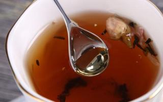黑茶可以和金银花一起泡吗 黑茶和金银花泡水的功效