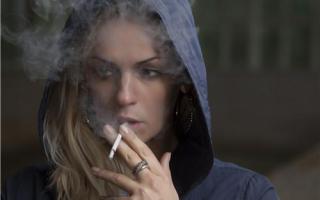 吸烟的危害有哪些 吸烟从3个方面伤害你