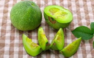 香瓜里面的籽能吃吗 为什么吃香瓜会嘴麻