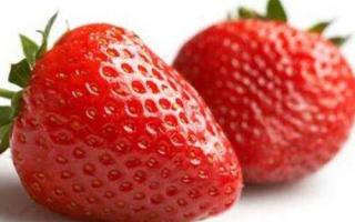 草莓搭配什么好吃 草莓吃了有什么功效