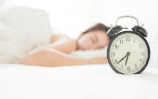 睡眠少容易发胖吗 怎么睡觉可以减肥瘦身