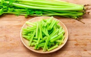 胃不好可以吃芹菜吗 芹菜的叶子可以生吃吗