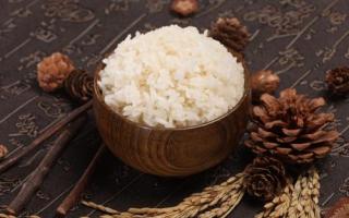 每天就吃米饭会长胖吗 减肥每天吃多少米饭