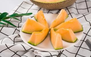 一个哈密瓜的热量是多少 哈密瓜糖分高会发胖吗