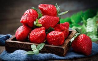 睡前吃草莓会发胖吗 什么时候吃草莓减肥