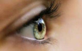眼睛干涩什么原因 眼睛干涩有什么症状表现