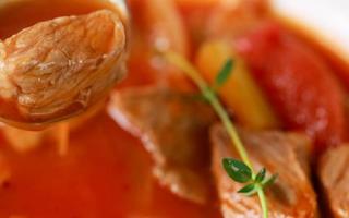 西红柿炖牛肉的功效与作用