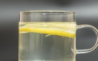 柠檬蜂蜜水什么时候喝 柠檬蜂蜜水一天喝几次