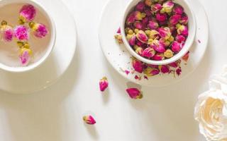 玫瑰花和白茶能一起泡吗 白茶加玫瑰花的功效