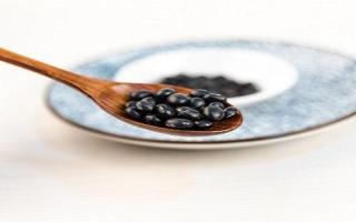 黑豆做成零食怎么吃 黑豆怎么吃可以生发