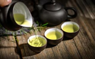 绿茶冬季要什么时候喝 早上起床喝绿茶好吗