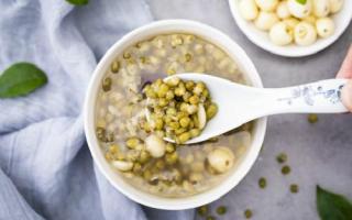 喝绿豆汤可以加蜂蜜吗 过夜的绿豆汤能喝吗