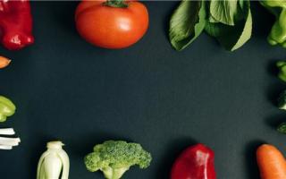 减脂每天摄入蔬菜多少克 减肥吃什么蔬菜最好