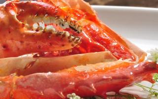 海螃蟹蒸熟后怎么保存 煮熟的螃蟹冷冻了2个月能吃吗