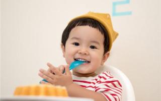 宝宝多吃什么对牙齿好 儿童乳牙掉了怎么处理