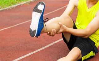 跑马拉松小腿抽筋 腿抽筋最快的解决方法