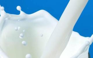 牛奶什么时候喝最好 牛奶一天喝多少合适