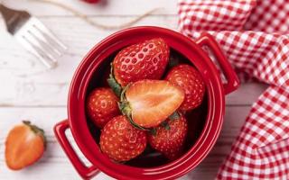 车厘子草莓能一起吃吗 车厘子和草莓一起吃有什么好处